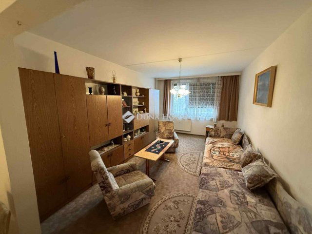 Eladó téglalakás, Mosonmagyaróváron 39.9 M Ft, 2 szobás