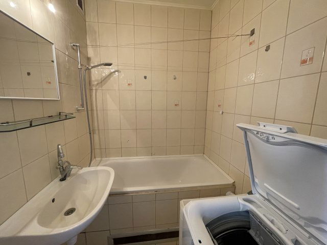 Eladó panellakás, Tiszaújvárosban 15.3 M Ft, 1 szobás
