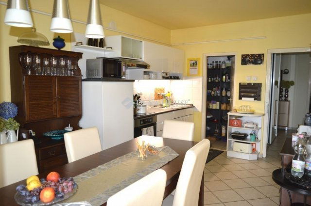 Eladó családi ház, Debrecenben 169 M Ft, 9 szobás