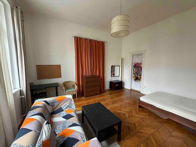 Eladó téglalakás, VII. kerületben, Rottenbiller utcában