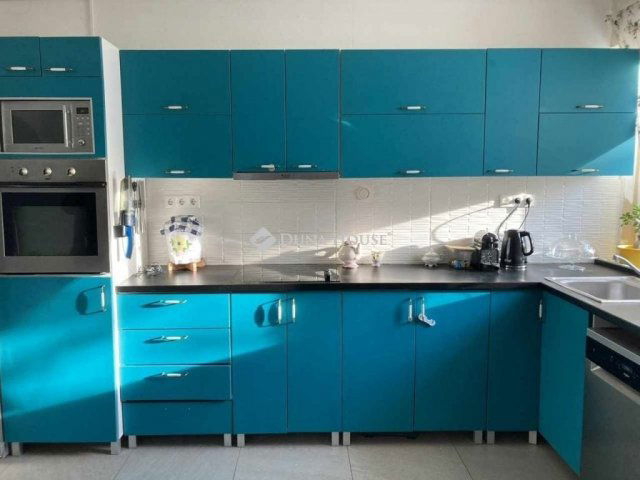 Eladó téglalakás, Budakeszin 125 M Ft, 4 szobás