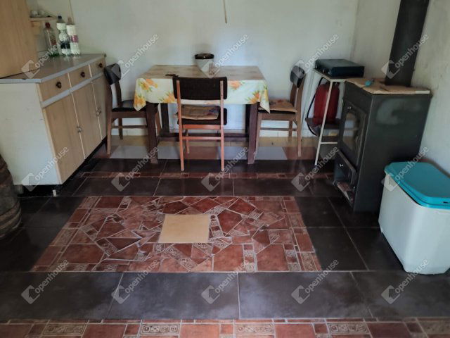 Eladó nyaraló, Szepetneken 4.5 M Ft, 1 szobás