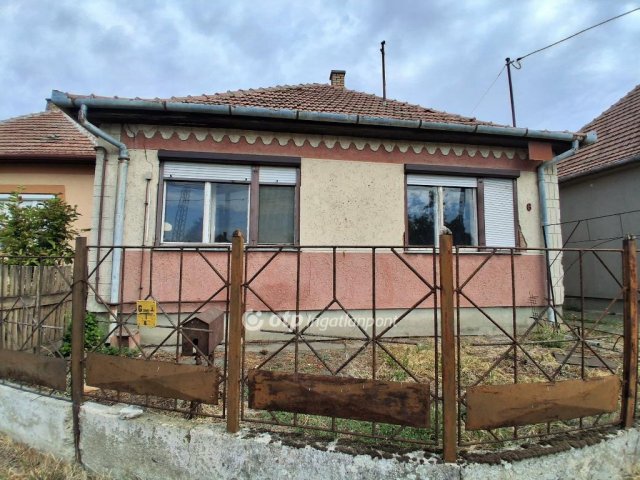 Eladó családi ház, Biharkeresztesen 25.9 M Ft, 2 szobás