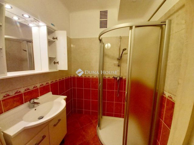 Eladó téglalakás, Gödön 64.4 M Ft, 2 szobás