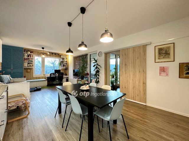 Eladó téglalakás, Budapesten, XI. kerületben 150 M Ft, 4 szobás