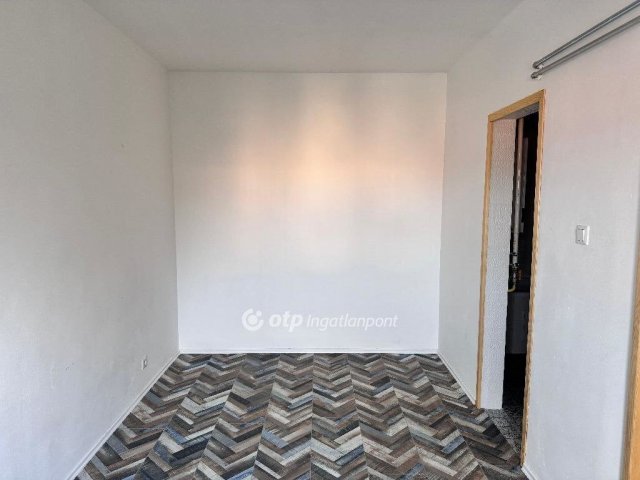 Eladó téglalakás, Szombathelyen 53 M Ft, 2 szobás