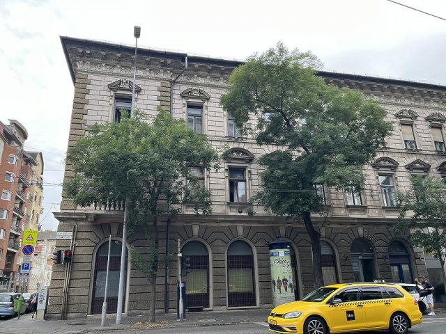 Eladó téglalakás, VII. kerületben, Rottenbiller utcában