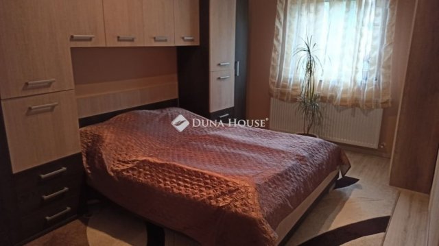 Eladó ikerház, Szigetszentmiklóson 84.9 M Ft, 3 szobás