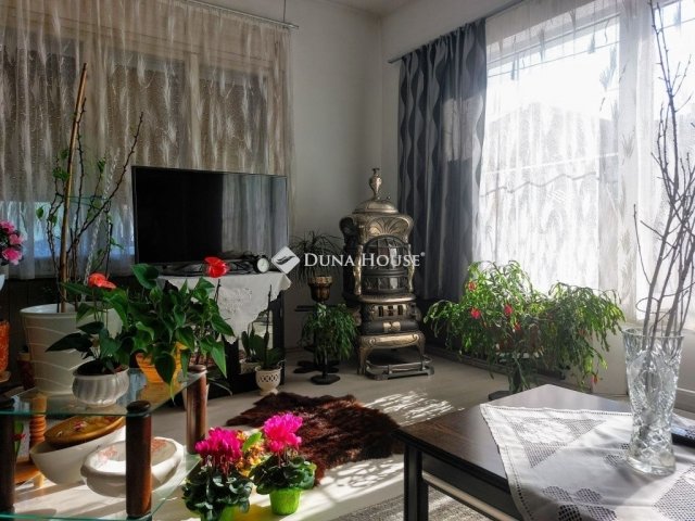 Eladó családi ház, Dunakeszin 119 M Ft, 3 szobás