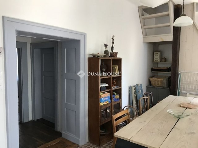 Eladó családi ház, Mencshelyen 99 M Ft, 3 szobás