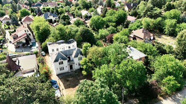 Eladó családi ház, Sződligeten 159.9 M Ft, 7 szobás