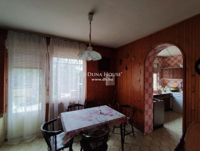 Eladó családi ház, Budapesten, XVIII. kerületben 159.9 M Ft