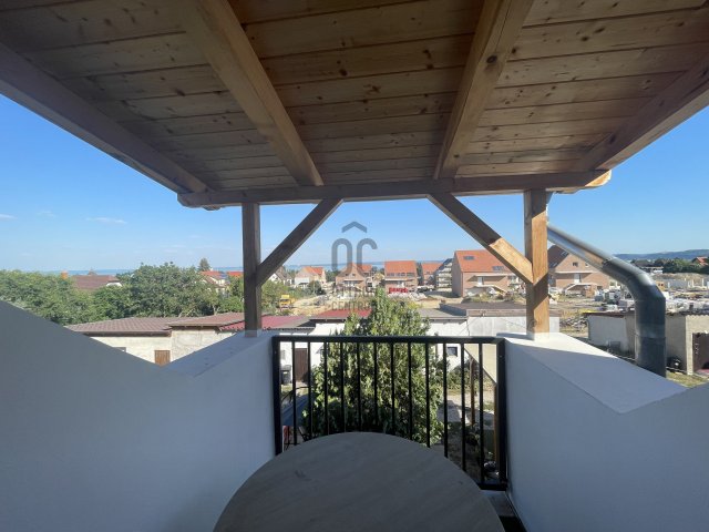 Eladó téglalakás, Balatonfüreden 52.6 M Ft, 2 szobás