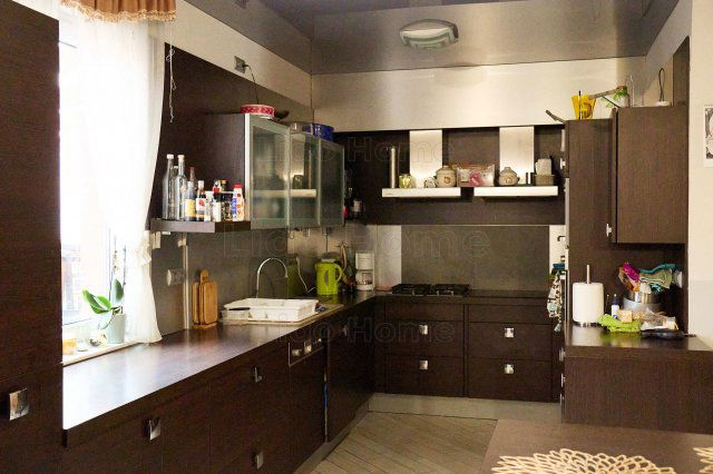 Eladó családi ház, Siófokon 599 M Ft, 6 szobás