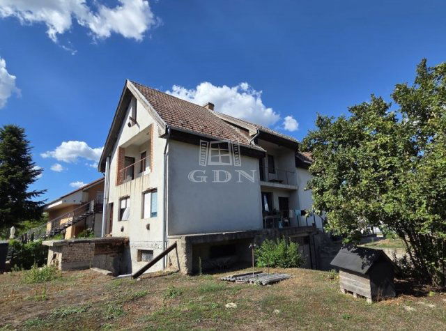 Eladó családi ház, Szigethalmon 95 M Ft, 5+1 szobás