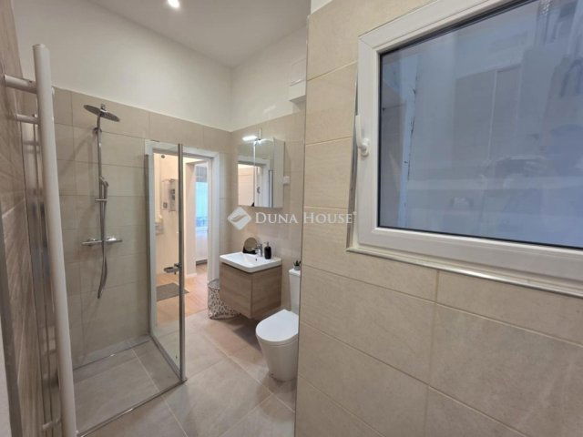 Eladó téglalakás, Budapesten, XII. kerületben 109.9 M Ft