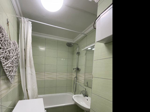 Eladó panellakás, Tiszaújvárosban, Pajtás közben 20.9 M Ft