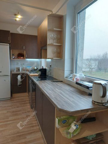 Eladó családi ház, Győrött 84.9 M Ft, 3 szobás