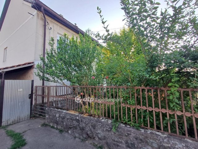 Eladó családi ház, Egerbaktán 39.9 M Ft, 5 szobás