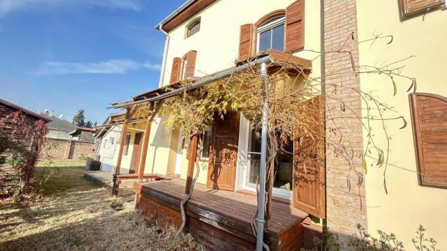 Eladó családi ház, Dunaharasztin 138.9 M Ft, 7 szobás