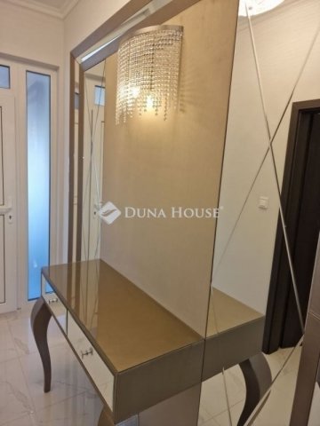 Eladó sorház, Gödöllőn 155 M Ft, 3 szobás