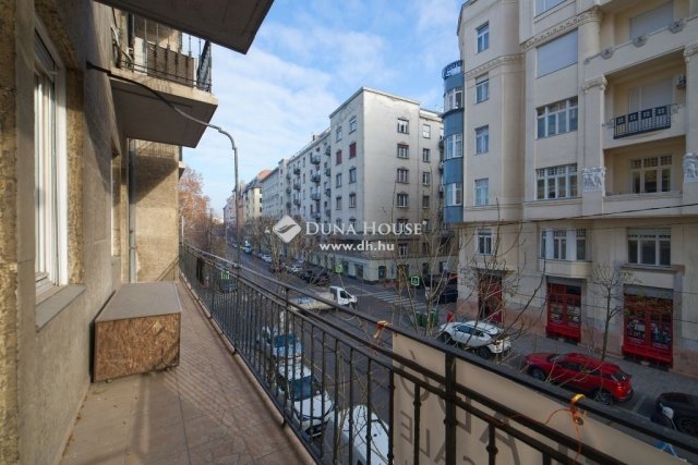 Eladó téglalakás, Budapesten, V. kerületben 289 M Ft, 3 szobás
