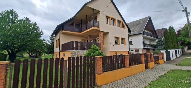 Eladó családi ház, Szendehelyen 160 M Ft, 3+2 szobás