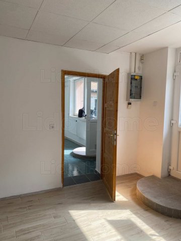 Kiadó üzlethelyiség, Nagykanizsán 161 E Ft / hó