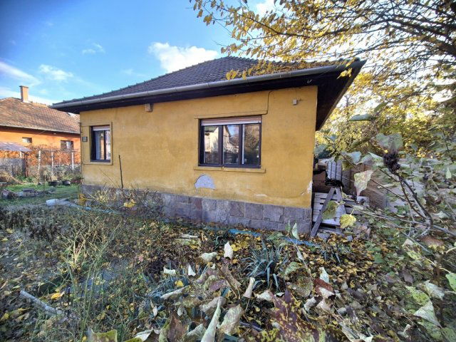 Eladó családi ház, Budapesten, III. kerületben 96 M Ft, 2 szobás