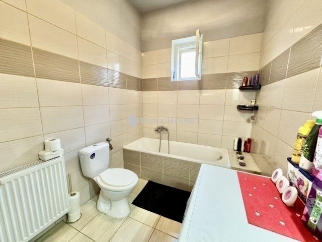 Eladó családi ház, Üllőn 89.9 M Ft, 4 szobás