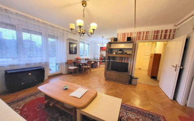 Kiadó téglalakás, albérlet, XIV. kerületben, Mexikói úton