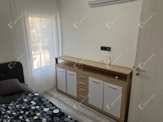 Eladó téglalakás, Siófokon 125 M Ft, 3 szobás