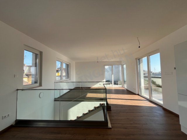 Eladó téglalakás, VIII. kerületben, Tolnai Lajos utcában