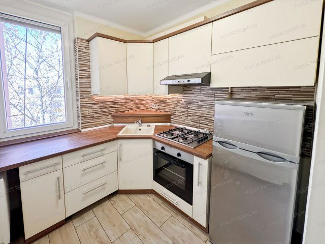 Kiadó téglalakás, albérlet, Kecskeméten 160 E Ft / hó