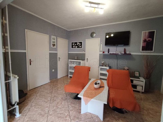Eladó családi ház, Balatonkenesén 109 M Ft, 6 szobás
