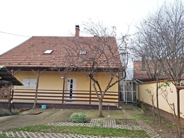 Eladó téglalakás, Üllőn 74.5 M Ft, 3 szobás