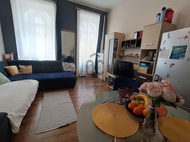 Eladó téglalakás, Budapesten, VI. kerületben 78.9 M Ft, 2 szobás