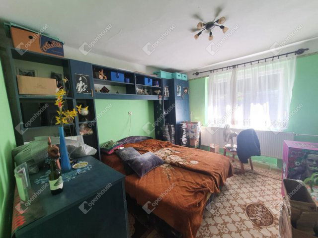 Eladó családi ház, Ladon 36 M Ft, 4 szobás
