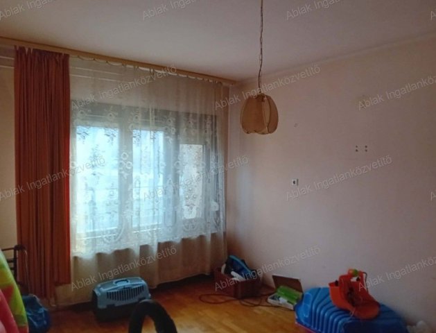 Eladó családi ház, Kecskeméten 84.9 M Ft, 6 szobás