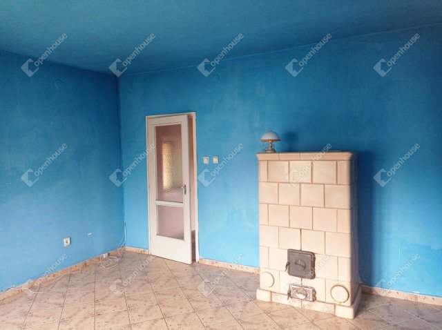 Eladó családi ház, Nádasdon 11.5 M Ft, 2 szobás