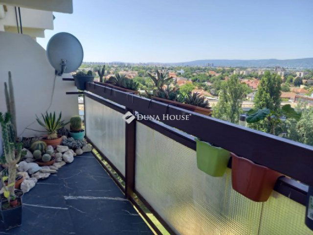 Eladó téglalakás, Budapesten, IV. kerületben 73.9 M Ft, 2 szobás