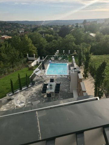 Eladó családi ház, Budaörsön 399 M Ft, 1 szobás