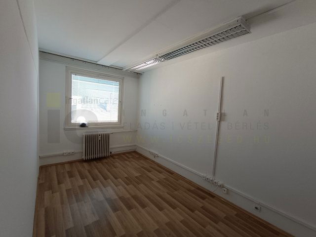 Kiadó iroda, Szegeden, Szilágyi utcában 100000 E Ft / hó