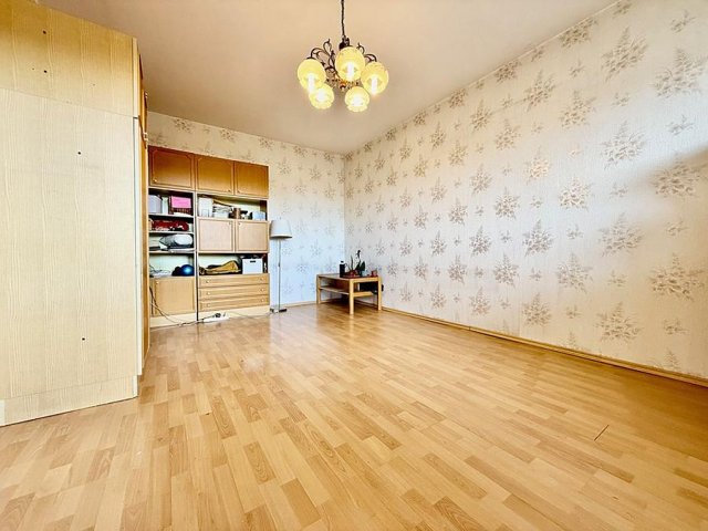 Eladó panellakás, Budapesten, III. kerületben 69.9 M Ft