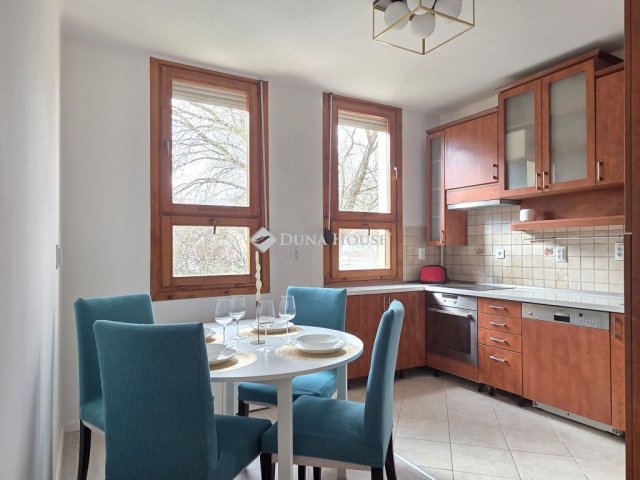 Eladó téglalakás, Törökszentmiklóson, Fadrusz János utcában