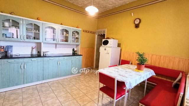 Eladó családi ház, Boldogon 38.9 M Ft, 3 szobás