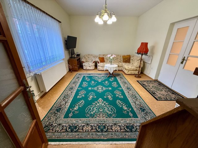 Eladó családi ház, Móron 84.9 M Ft, 3 szobás