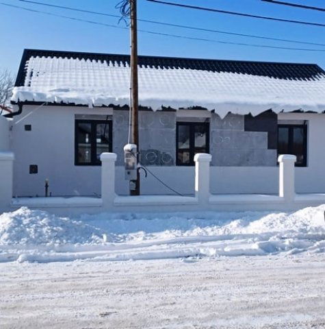 Eladó családi ház, Szolnokon 89.9 M Ft, 3 szobás