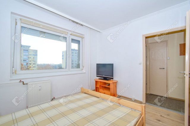 Eladó panellakás, Szegeden 51.9 M Ft, 2 szobás