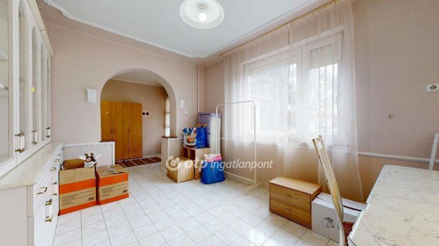 Eladó családi ház, Halmajon 47.5 M Ft, 4 szobás